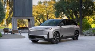 تویوتا هایلندر ۲۰۲۷؛ انقلاب برقی شاسی‌بلند محبوب ژاپنی