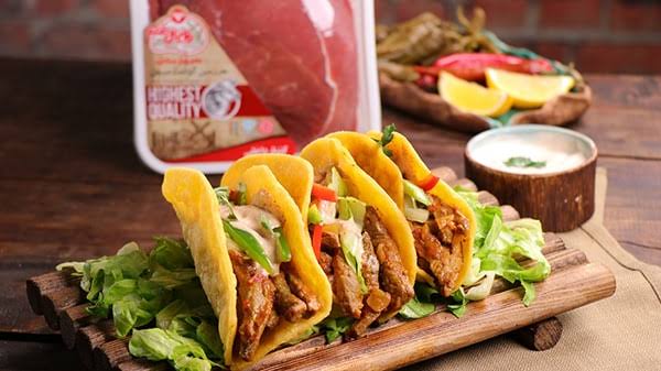 تاکوی گوشت خانگی با نان لواش؛ سریع و خوشمزه